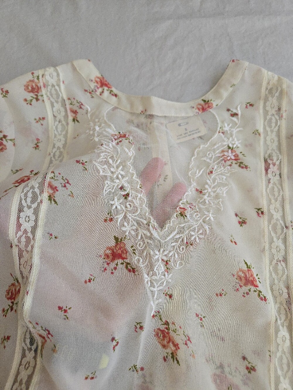 Anthropologie Pins & Needles Cream Floral Peasant Blouse EB4 - Picture 3 of 8